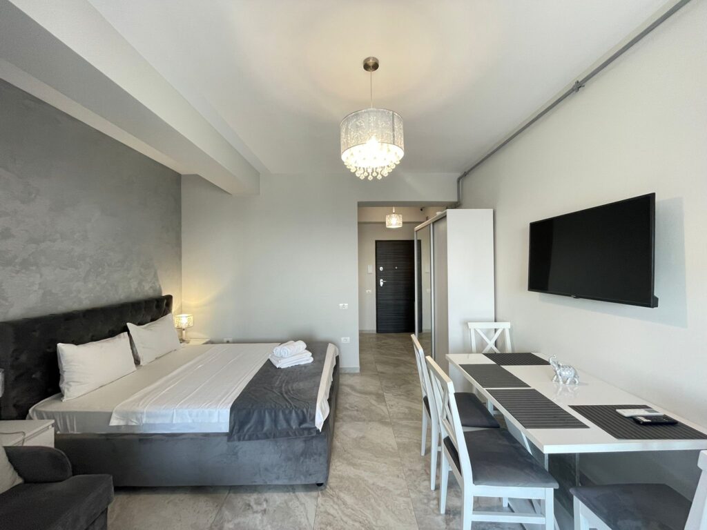 studio Luxor Stefan Resort Mamaia decor elegant